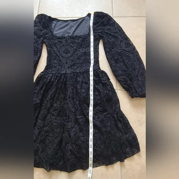 Blackmilk Enchantment Square Neck Dress, XS - Picture 8 of 11